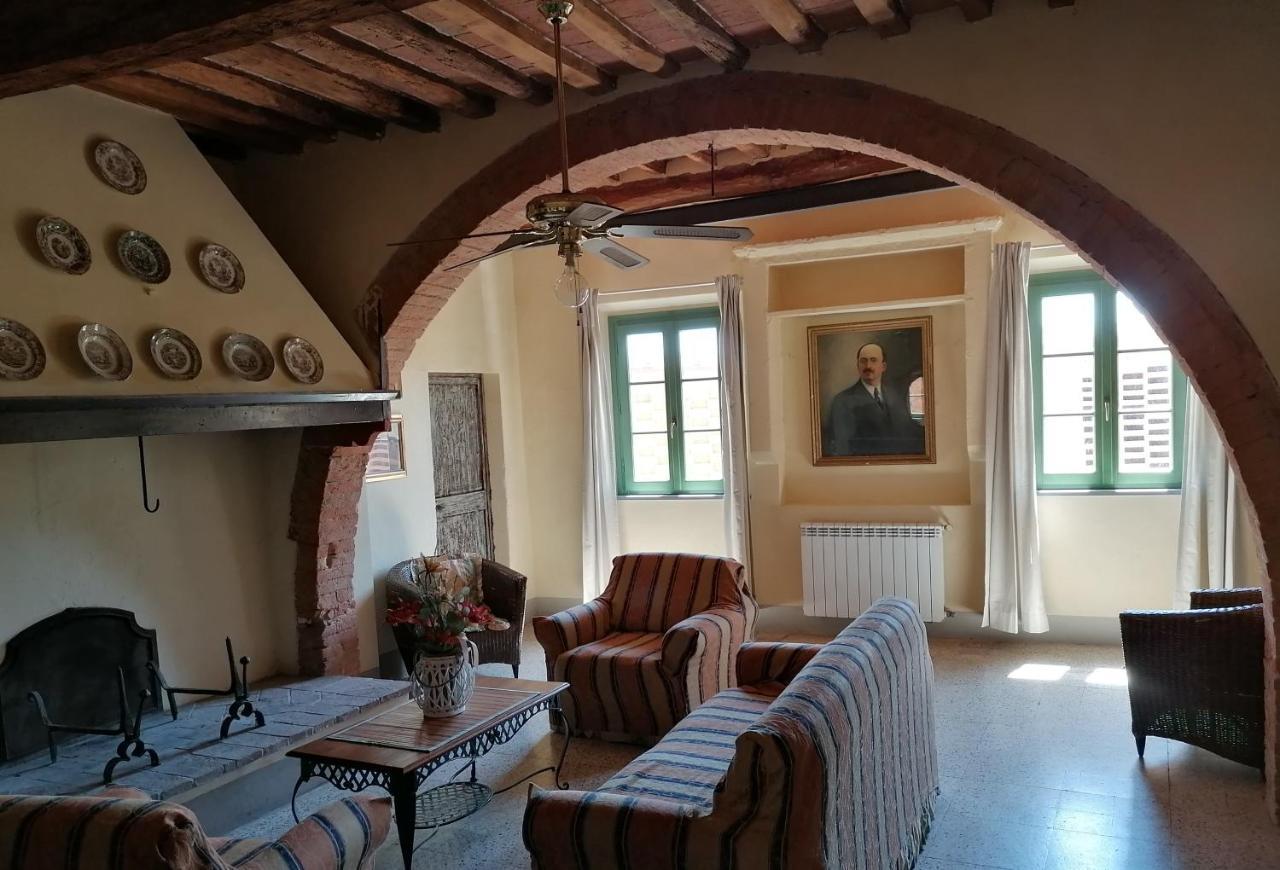 Hostal Borgo Fajani Terricciola Exterior foto
