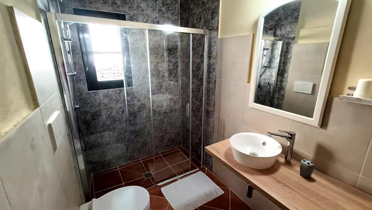 Hostal Borgo Fajani Terricciola Exterior foto