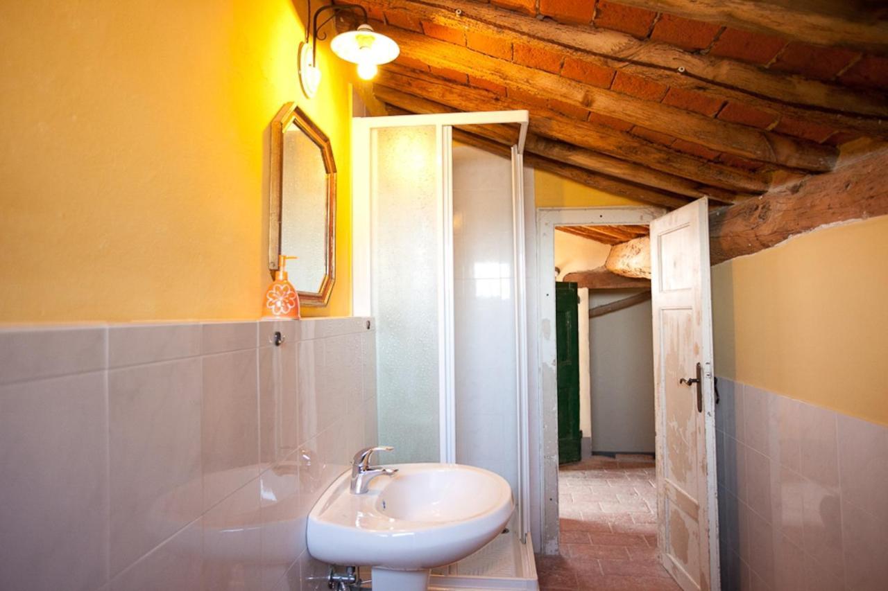 Hostal Borgo Fajani Terricciola Exterior foto